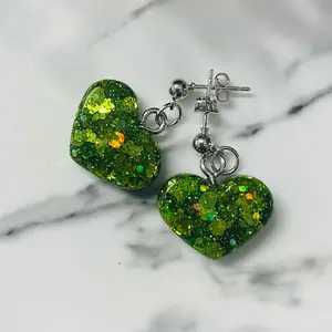 Beautiful Resin Green Glitter Heart Earrings