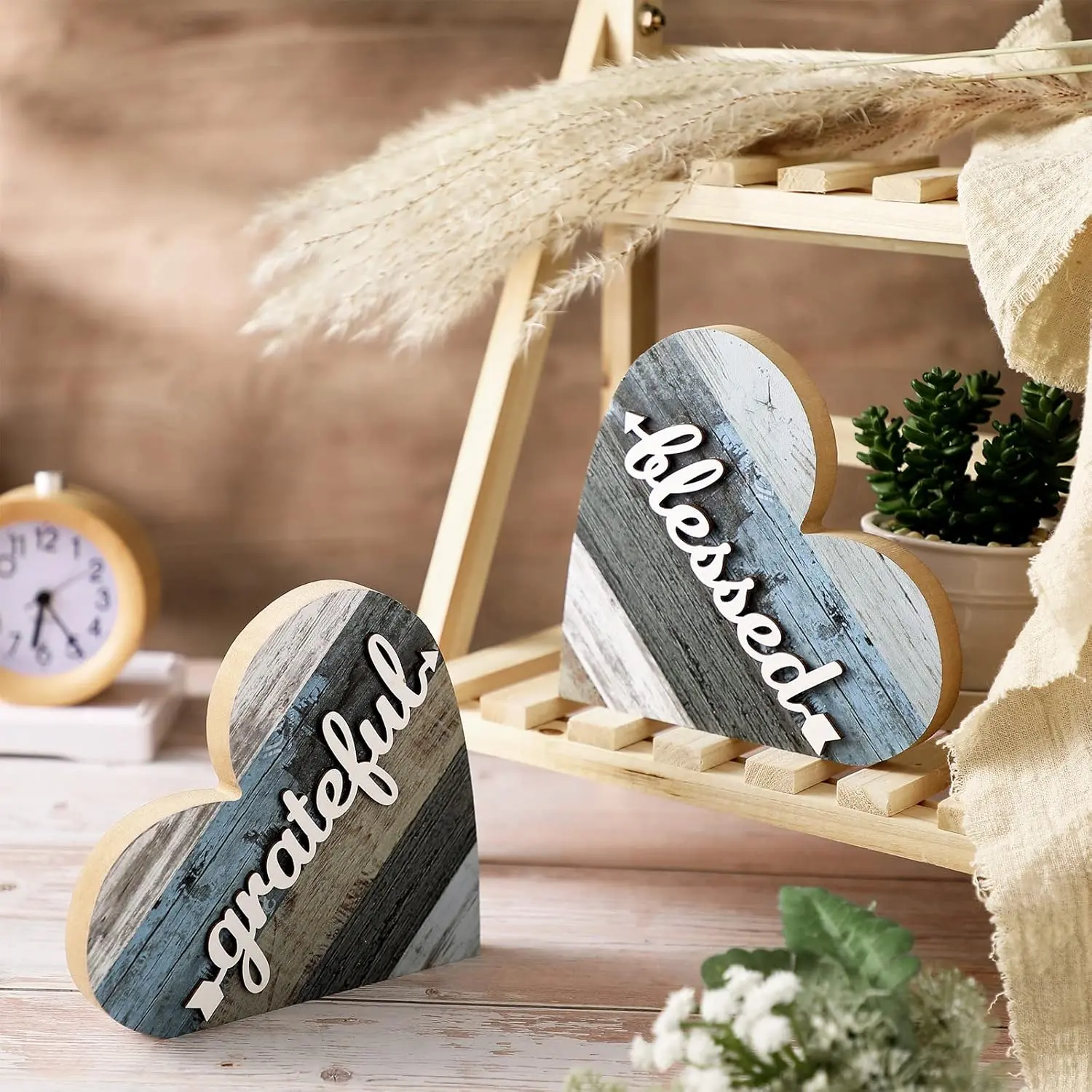 2pcs Farmhouse Rustic Wooden Heart Table Decor - "Bless This Home" & "Be Kind" Signs, Ideal for Living Room, Wedding Gift, Housewarming & Birthday Present (Grateful Style)