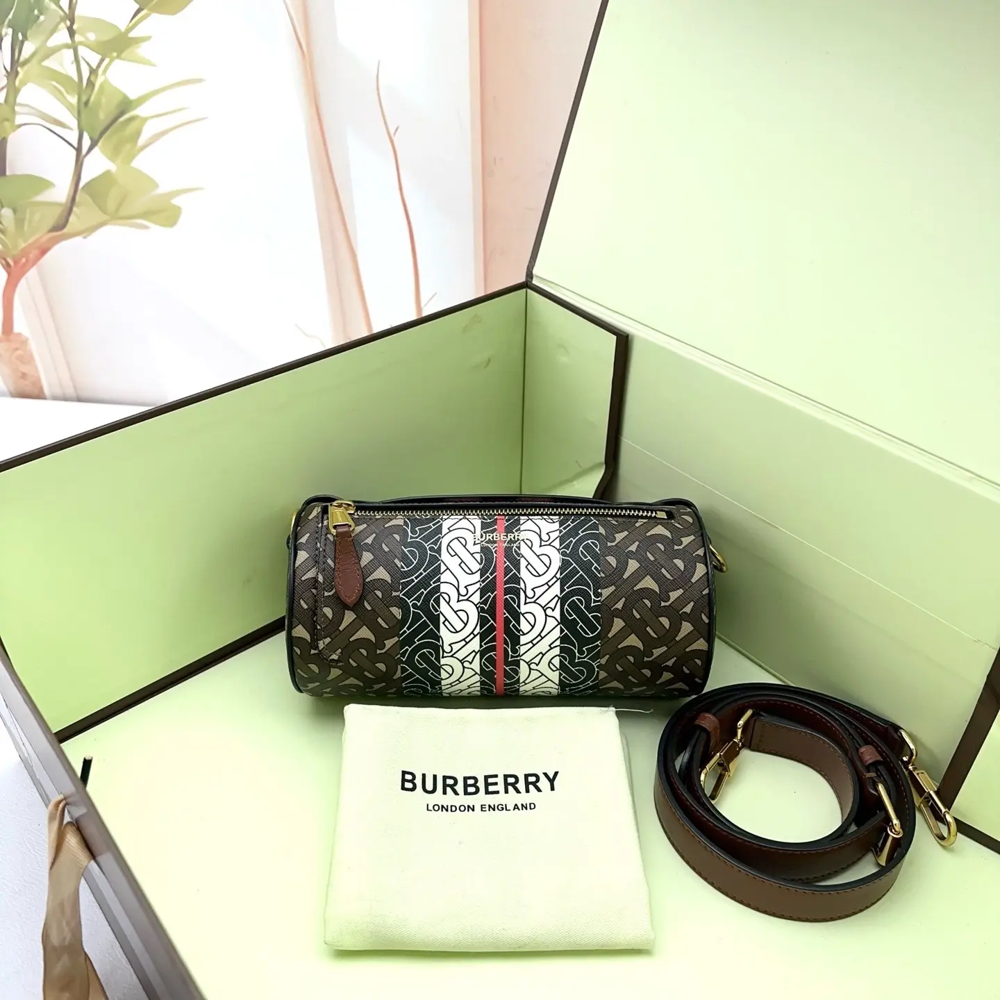 Pre-owned BURBERRY Brown Monogram Canvas Crossbody Bag Compact, Cylinder Shape, Stripe Detail, Zip Closure Model 0805raye 22275254