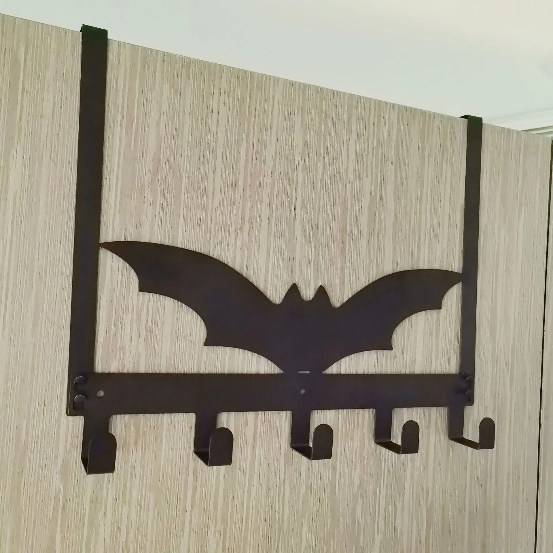 Gothic Bat Door Hook - Halloween Wall-Mounted Towel Rack with Metal Frame, Black Silhouette Design for Bathroom & Home Decor, Space-Saving Door Hanger for Towels, Robes, Wall Mounted Holder, Storage Hooks, Decorative Hooks