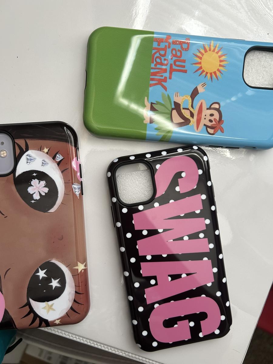 Item: Option 2, iPhone 11