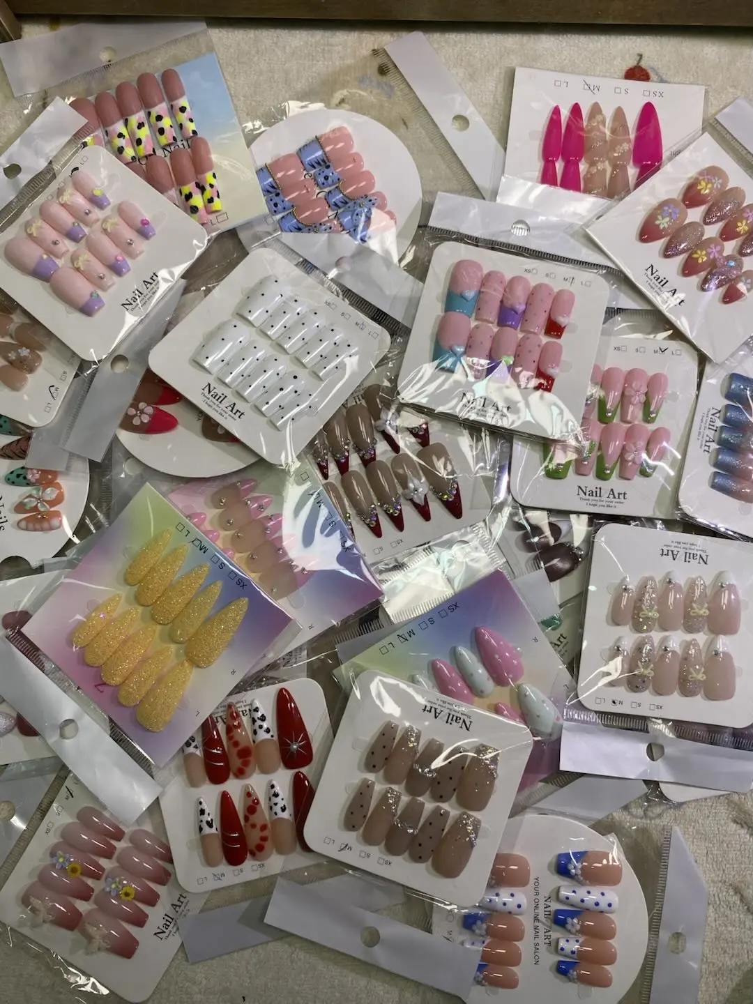 Maddie(14723)gc.$20.99 get 20 sets press on  nails