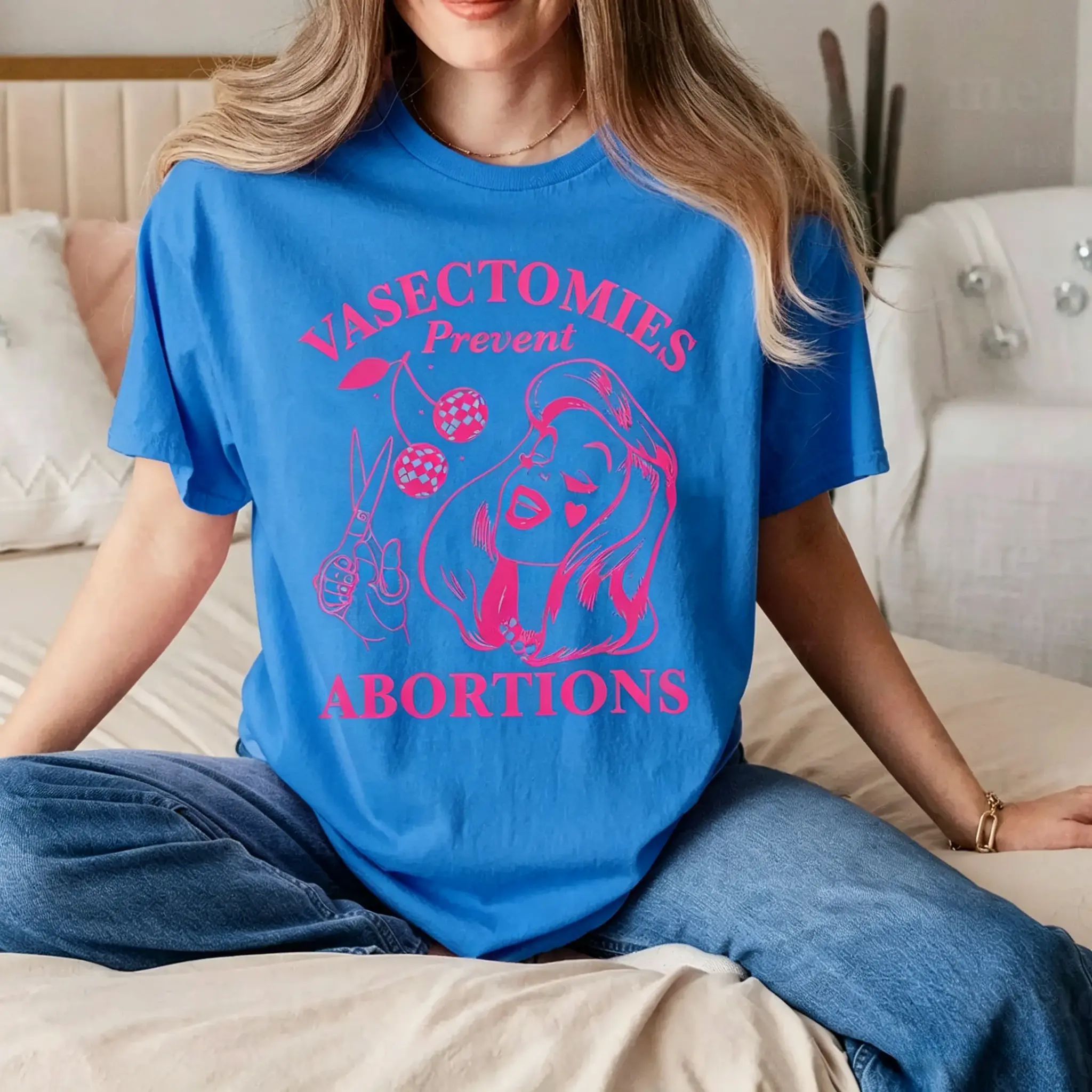 Women's Casual Short-Sleeve Crew Neck T-Shirt - Unisex Vintage Retro Coquette Print "Vasectomies Prevent Abortions" Feminist Pro-Choice Pro Roe Statement Tee, Breathable Everyday Piece