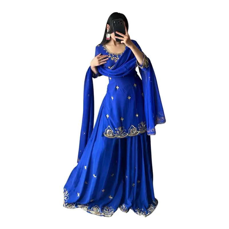 Heavy handwork 90s kurtha sarar