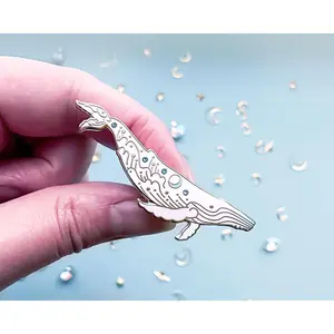 Star Surf Humpback Whale (The Migaloo / Sea and Sky) Pin