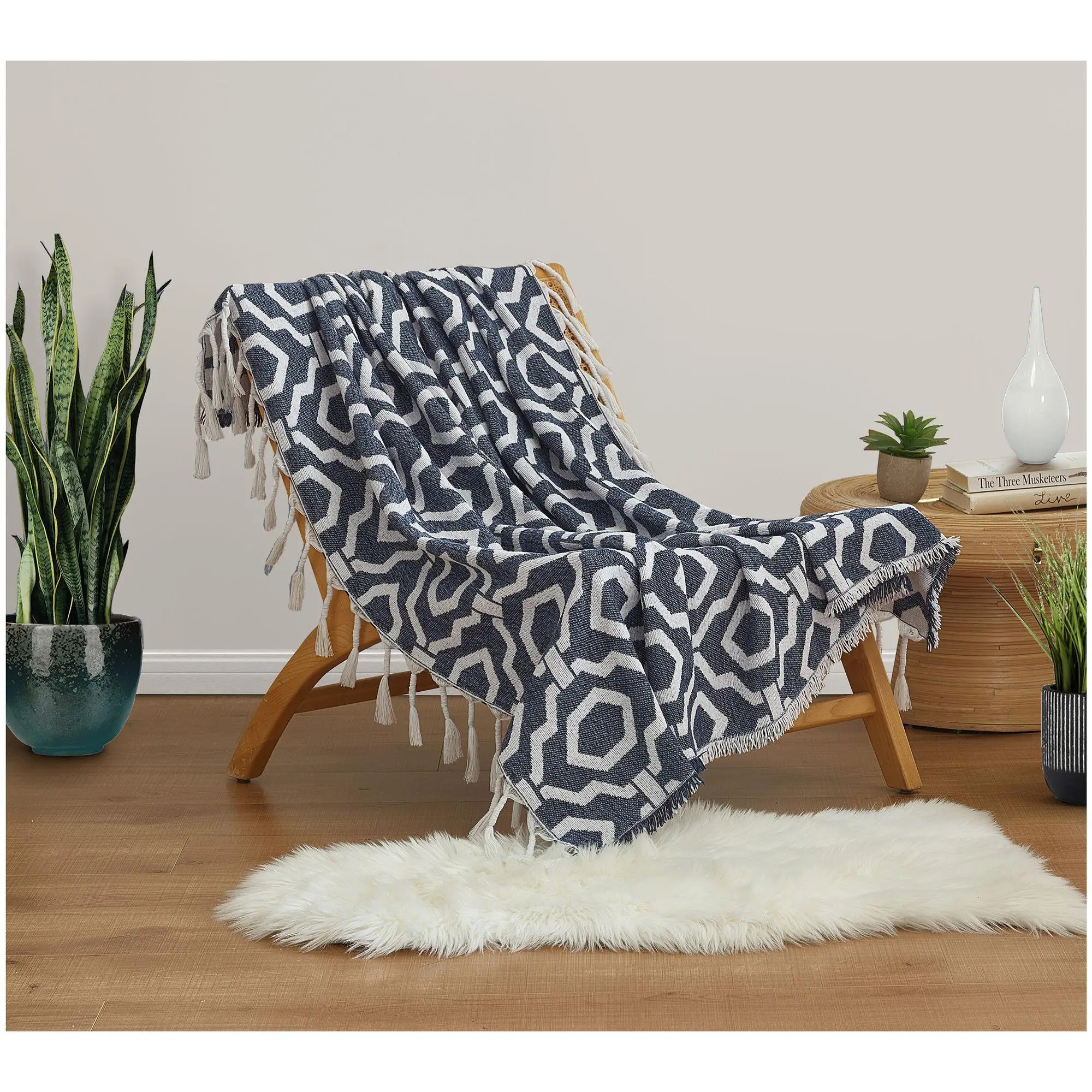Dee Ocleppo Woven Jacquard Fringed Throw
