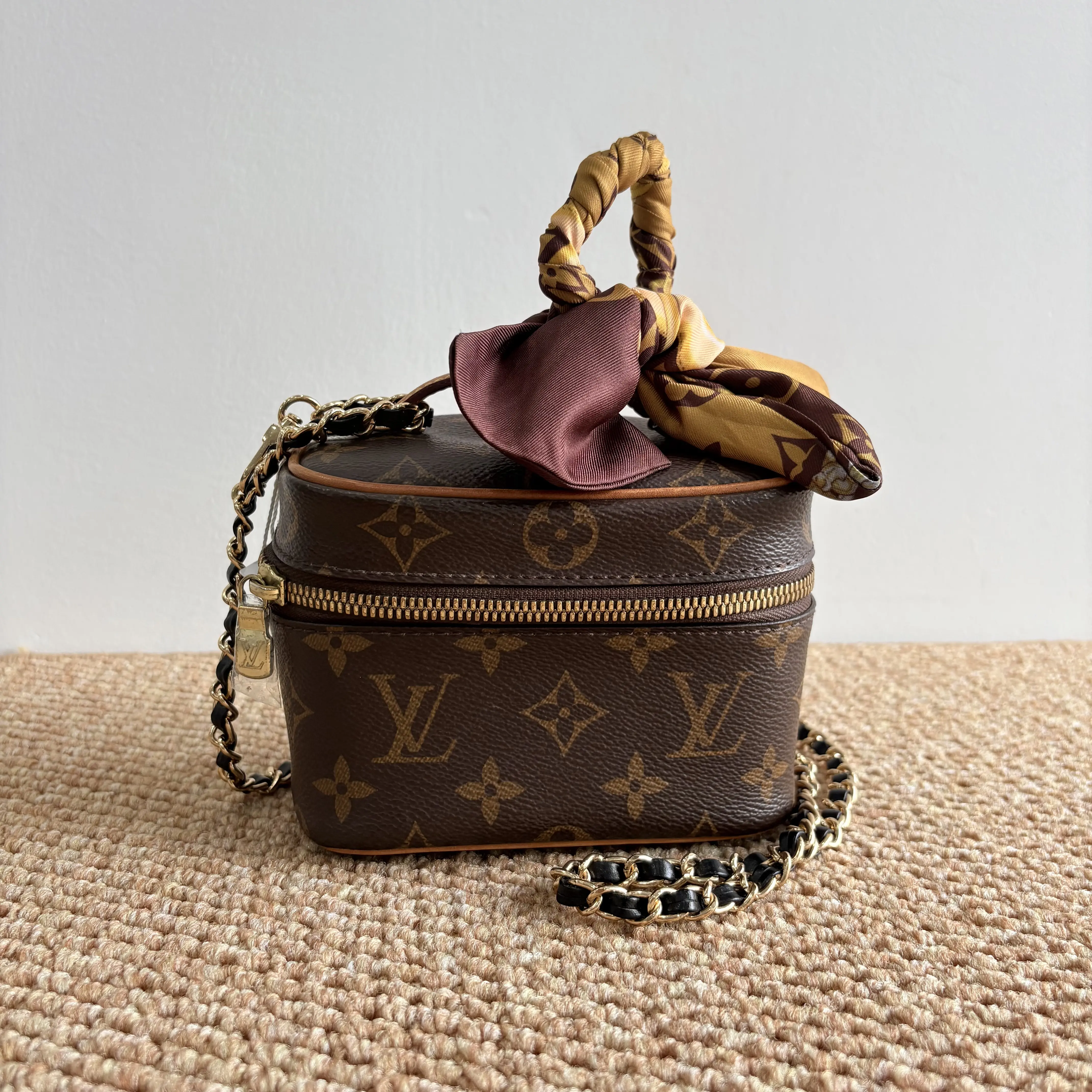 Pre-owned Louis Vuitton Authentic Nice Nano Monogram Canvas Vanity Bag（ Free Chain Strap Convertible Crossbody Bag）