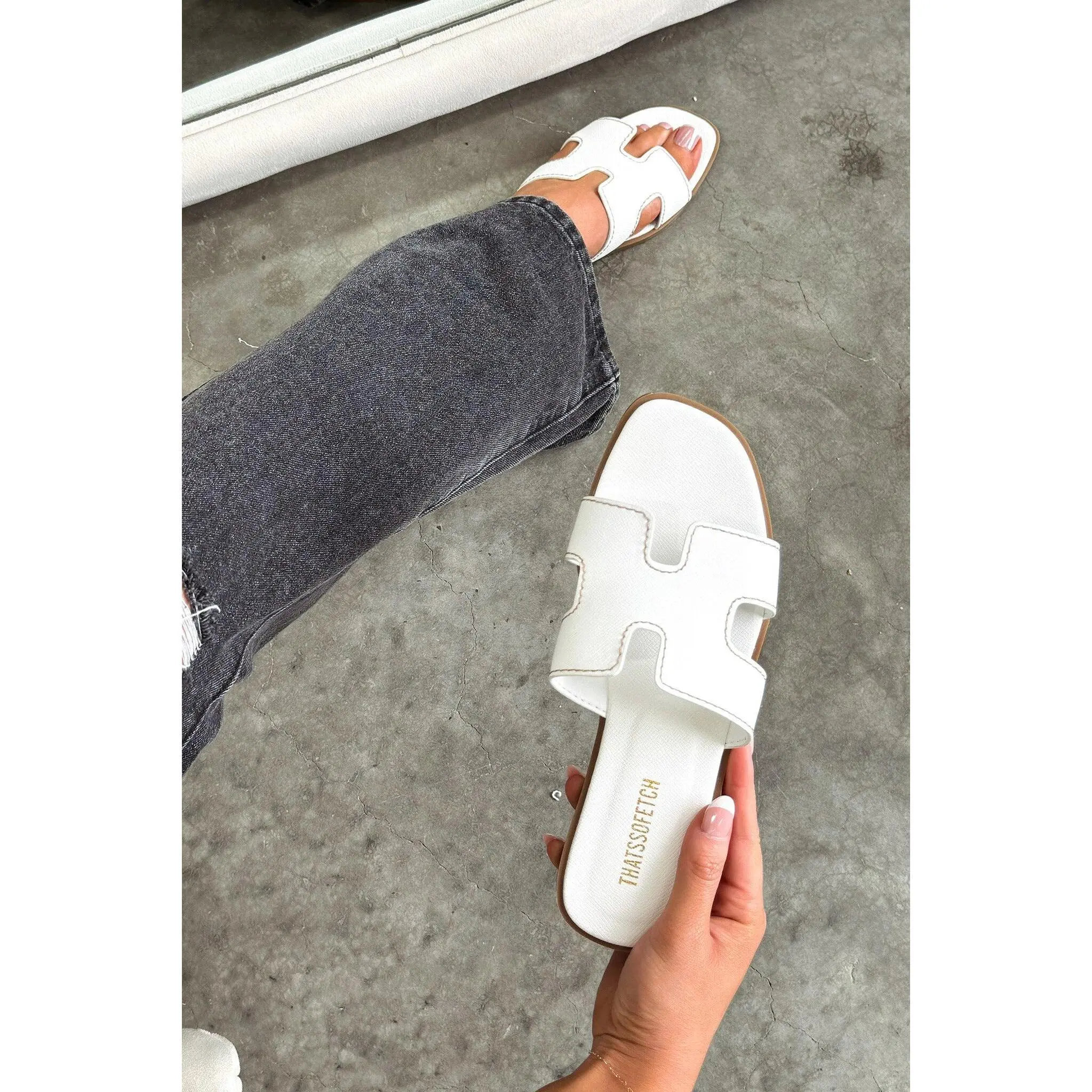 Valia Slides - White