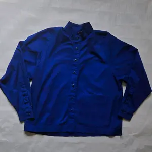 Noel moch neck shirt
