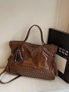 Large capacity tote bag, pure color studded decor tote bag, zipper closure, hardware rivets, fashionable and versatile, simple and trendy, suitable for college students to travel to work, commuting, business trips, men's and women's tote bags