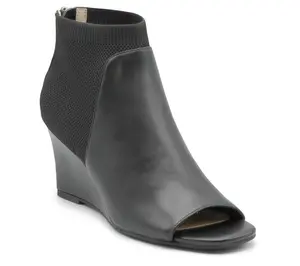 Adrienne Vittadini Aria Bootie