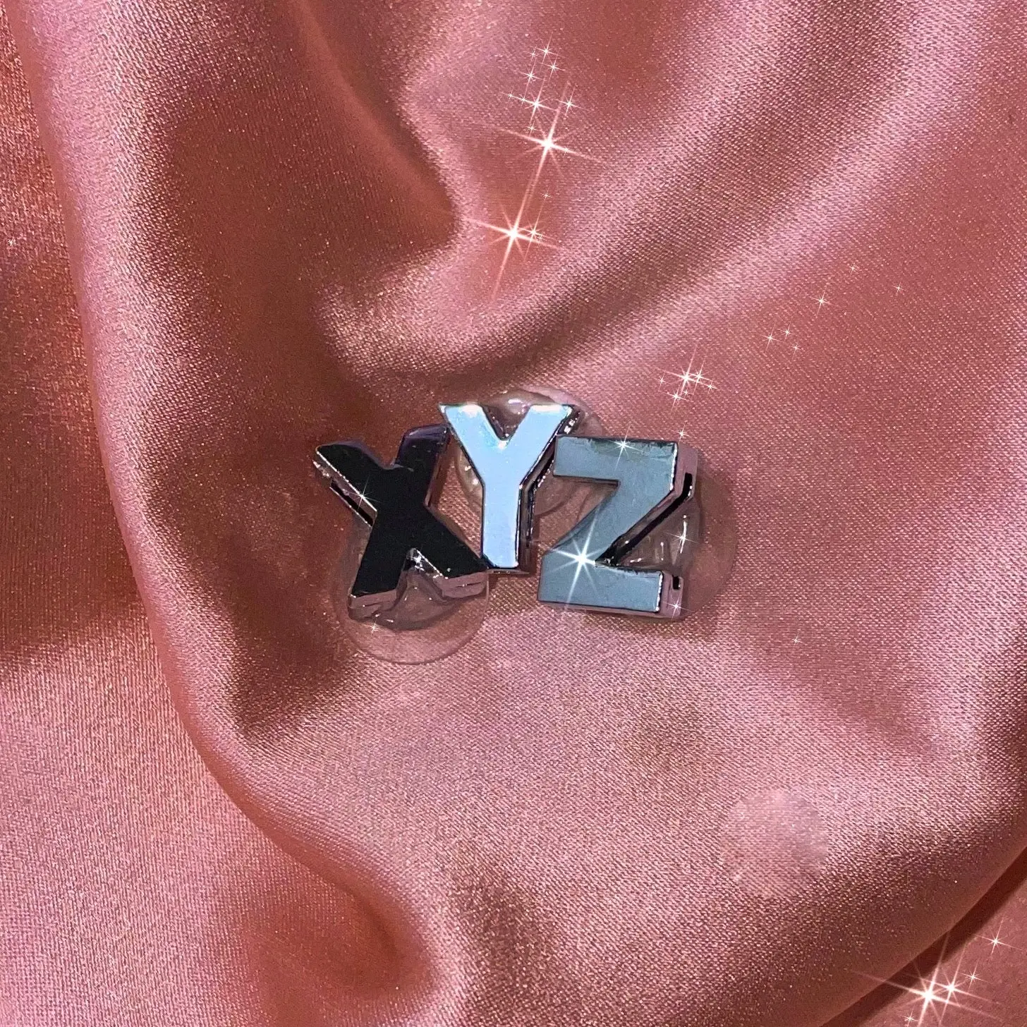 Classic Letter Shoe Charms Gibbitz - Silver Finish for Personalization, Each Letter with Solid Design for Footwear Comfort