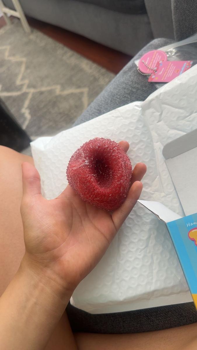 Item: Red (Sorbet Feel,Crunchy Sound)