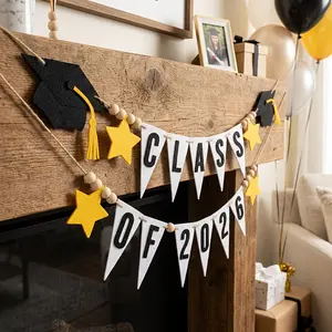 2026 Graduation Banner with Cap and Star Beads, Felt Wreath for Parties, Fireplace Decor, Diploma Display, Class of 2026 Gift