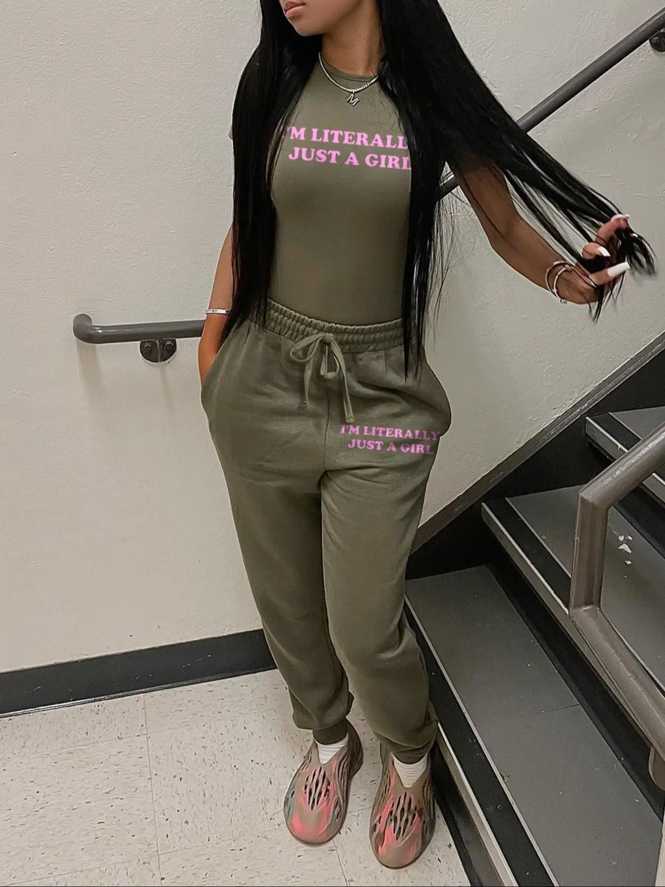 Women's Letter Print Tee & Drawstring Waist Pants Two-piece Set, Casual Chic Style Short Sleeve Round Neck T-shirt & Elastic Waist Trousers for Season