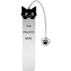 Cute Zinc Alloy Cat Kitten Bookmark with Heart Pendent, Funny Animal Book Mark, Ideal Bookish Gift for Cat Lovers and Reading Enthusiasts