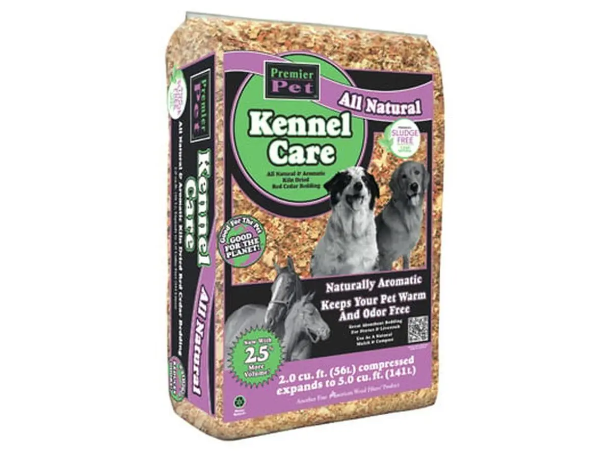 American Wood Fibers 5.0 RED CEDAR BEDDING Kennel Care Eastern Red Cedar Bedding