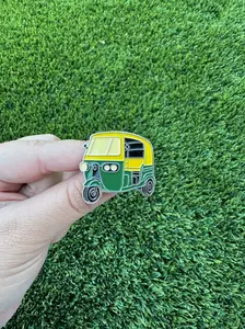 Rickshaw Enamel Pin, Tuk Tuk Pin India, Indian Rickshaw Pin, South Asian Travel Pin, Transport Pin, Cultural Enamel Pin, Soft Enamel Lapel Pin, India Gift