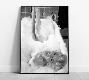 Marilyn Monroe in Bathtub Print, Black and White, Bathroom Poster, Old Hollywood Wall Art, Printable, Girls Bathroom Decor