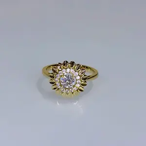 Elegant Simple Flower Design Ring - 14k Laminated Gold Hypoallergenic Accessory for Daily Wear with Metal Coating