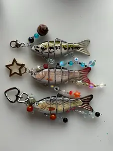 [NEW] Sparkle Fish keychain, Handmade Beaded Fish Lure Keychain: Decorative Bag Charm