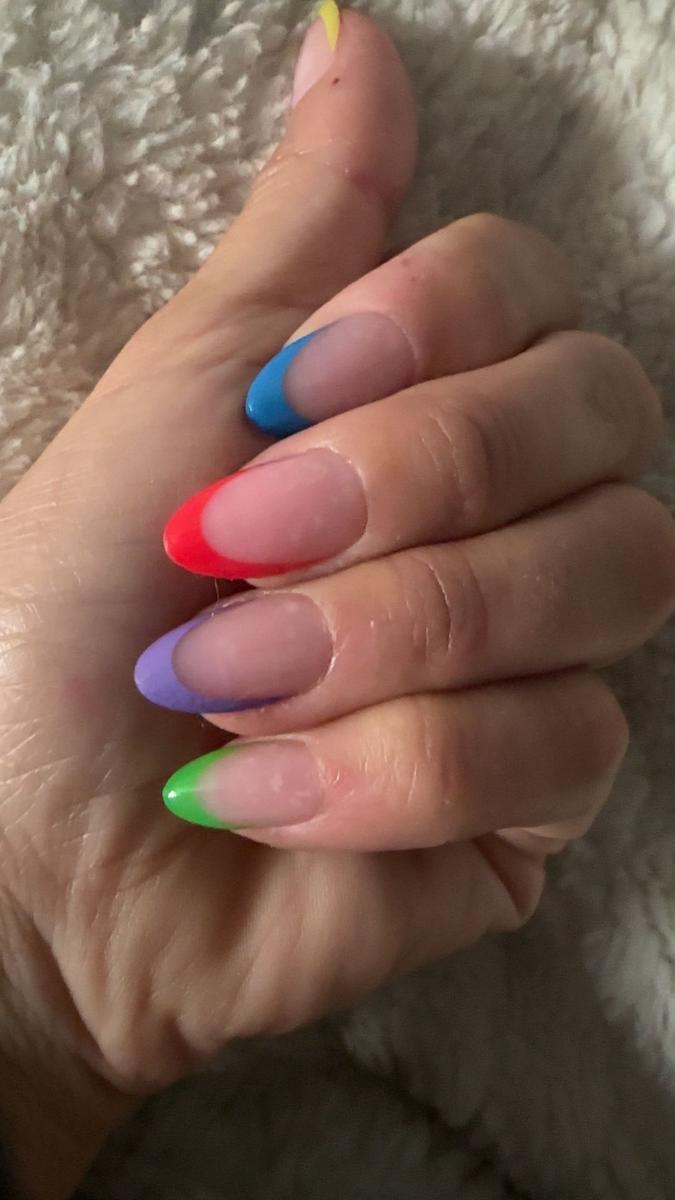 Item: Short Almond【Pink Neon】16Sizes 224Pcs