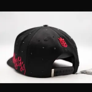 Gorra Flamas Rojas  Black/Red Snapback Hat with Red Embroidery and Rhinestones