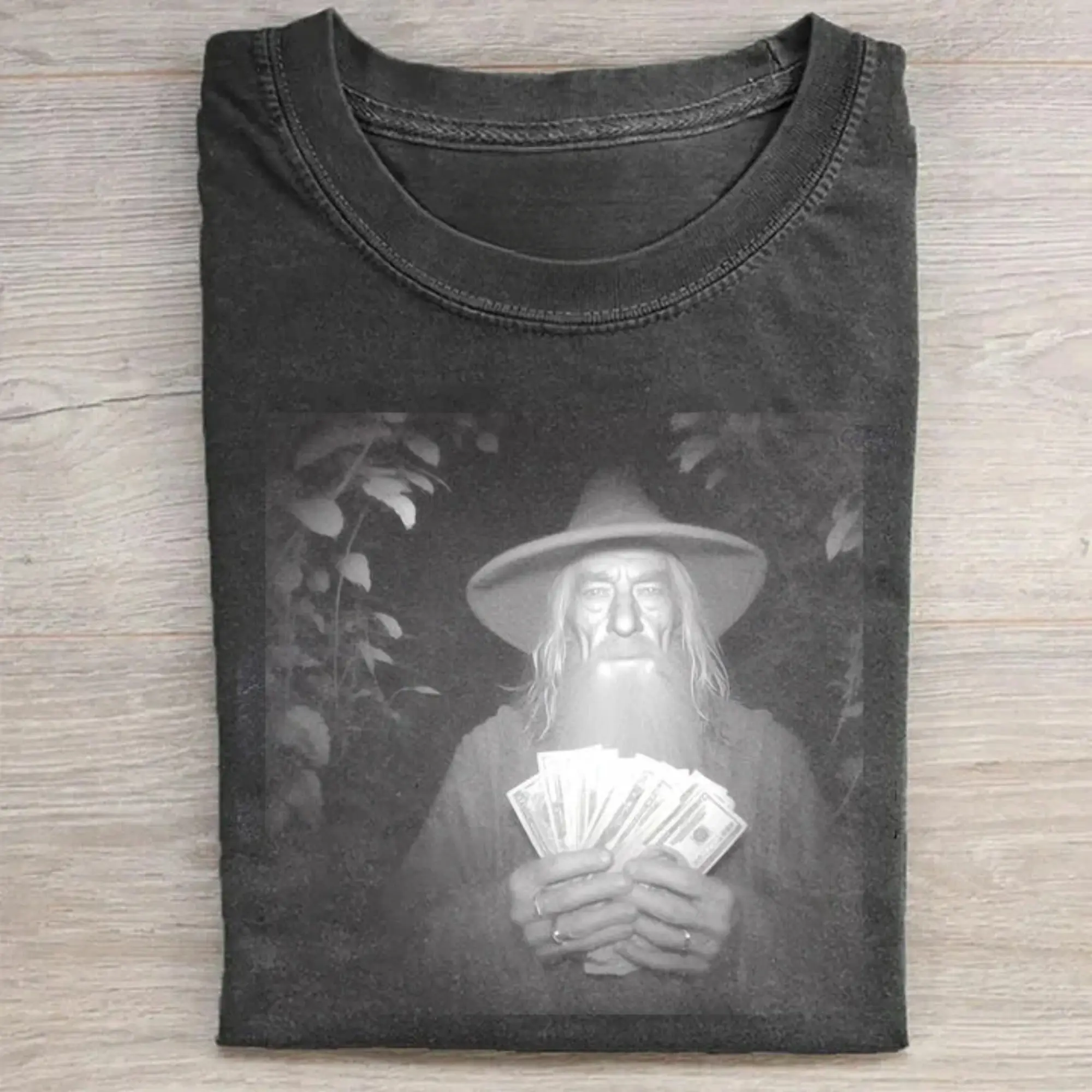 Gildan Men's Cotton Fitted Short-Sleeve Round Neck T-Shirt - Lightweight Cute Vintage Gandalf Graphic, Casual All-Seasons Streetwear for Fantasy Movie Enthusiasts (Do Not Dry Clean), Expandable, Pull On, 3Xl