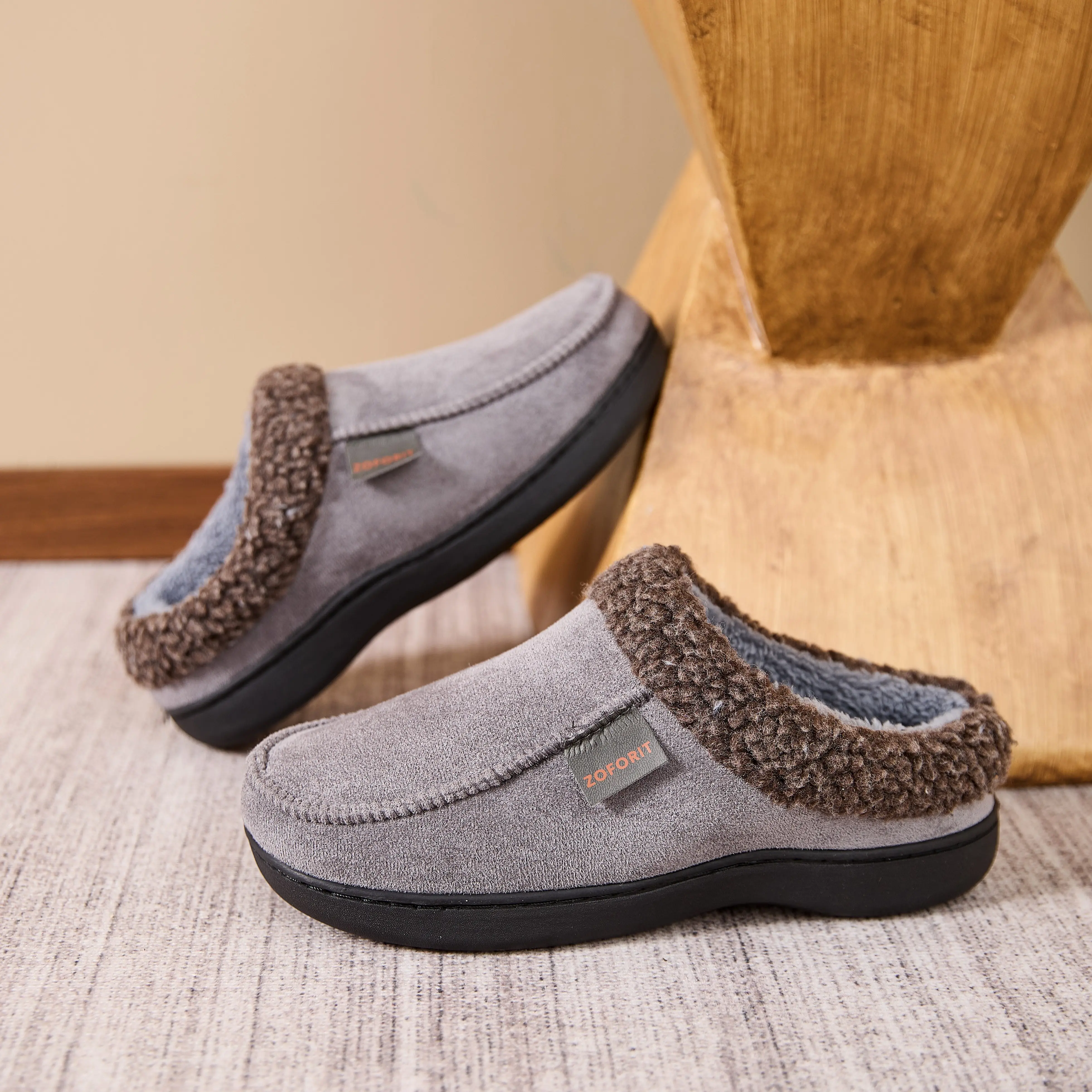 Men's Moccasin Slippers, Warm Fuzzy Lined House Shoes, Suede Upper Non-Slip Thick Sole Closed Back Slippers for Indoor Outdoor Winter Wear Slip-Ins men's fashion slippers Mens Breathable Memory Foam Clog Slippers