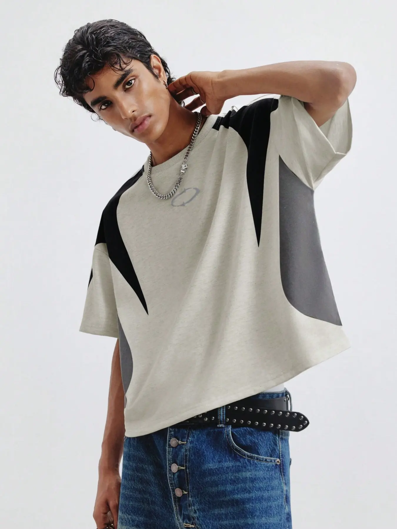 Modern Deconstructed Graphic Streetwear Tee, Slimming Contrast Panel Design Short Sleeve T-Shirt, Versatile Loose Fit Oversized Casual Menswear Top for Gen-Z Fashion, Aesthetic Techwear Inspired Summer Essential