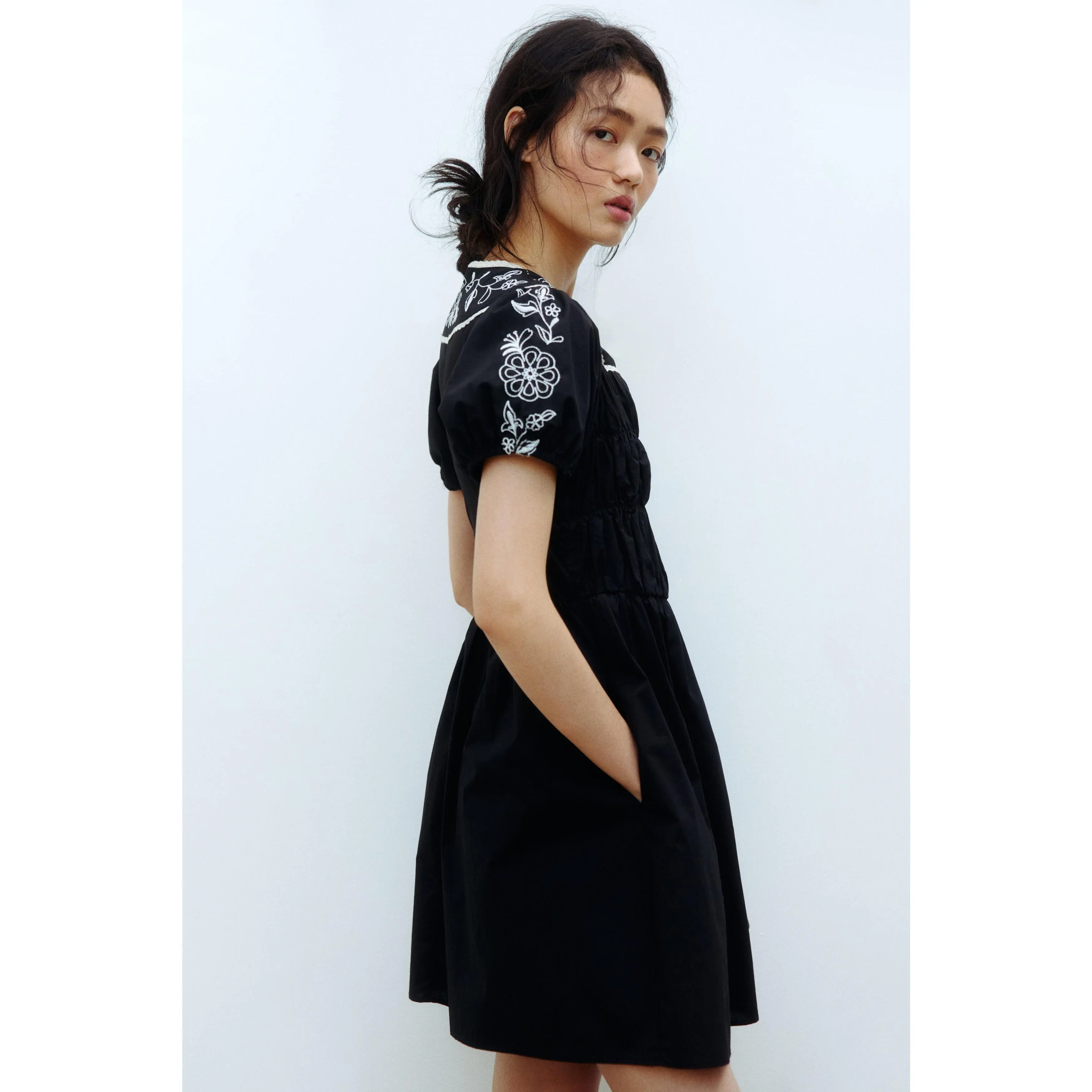 H&M Embroidered poplin dress