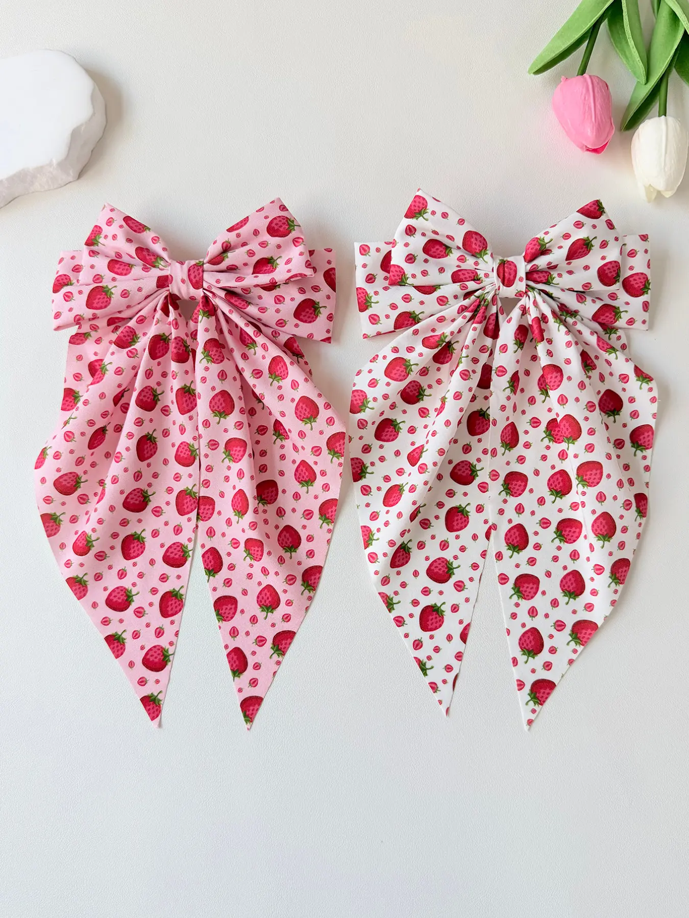 2pcs Girls Strawberry Bow Kawaii Hair Clips, Cute Hair Clips, Elastic Comfortable, Non-Slip, Casual Versatile, Festival Party Fitness Home Use, Strawberry Pattern Hair Clip