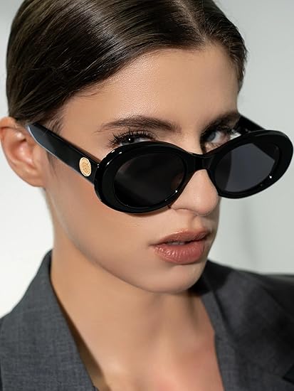 Women display picture 2