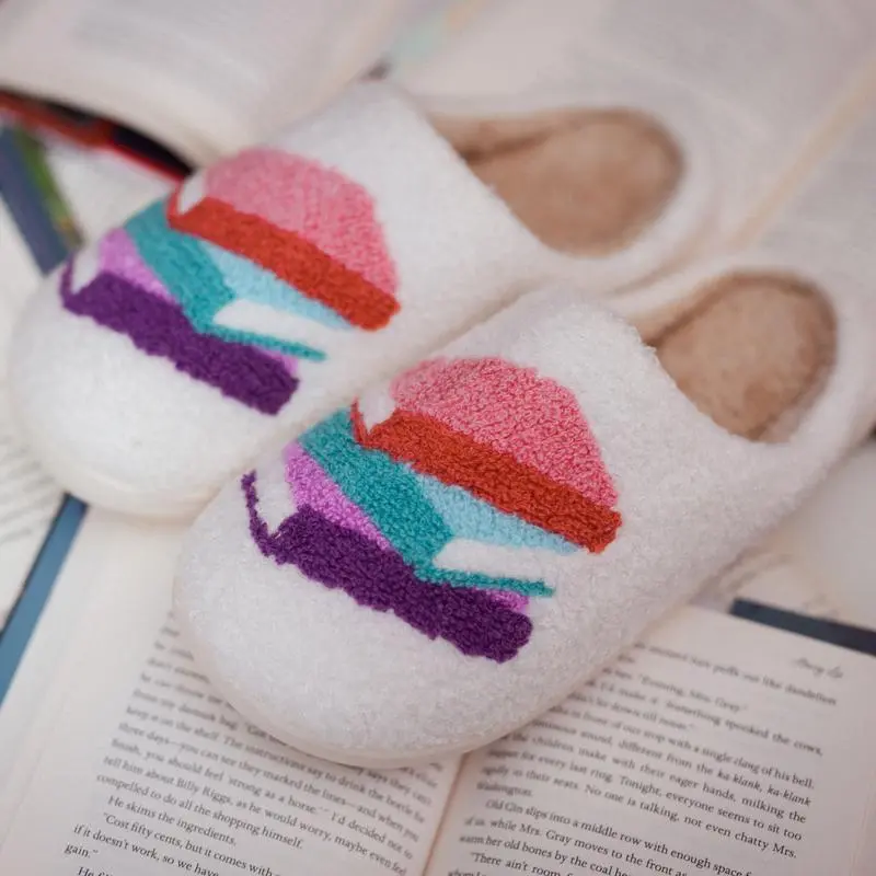 Women's Slide Slippers Soft Faux Fur Warm Comfy Shoes Cute Preppy Embroidered Book Stack Design Non-Slip Sole, Indoor-Outdoor Footwear Gift for Teen Girls Flipflop Slide