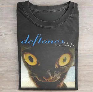 Vintage Funny Cat Deftones Shirt – Vintage Rock Band Tee - Music Shirt - 90s Rock Band Tee - Cool Deftones Cat Graphic T-Shirt – Rock Music Merch - Womenswear Menswear Top