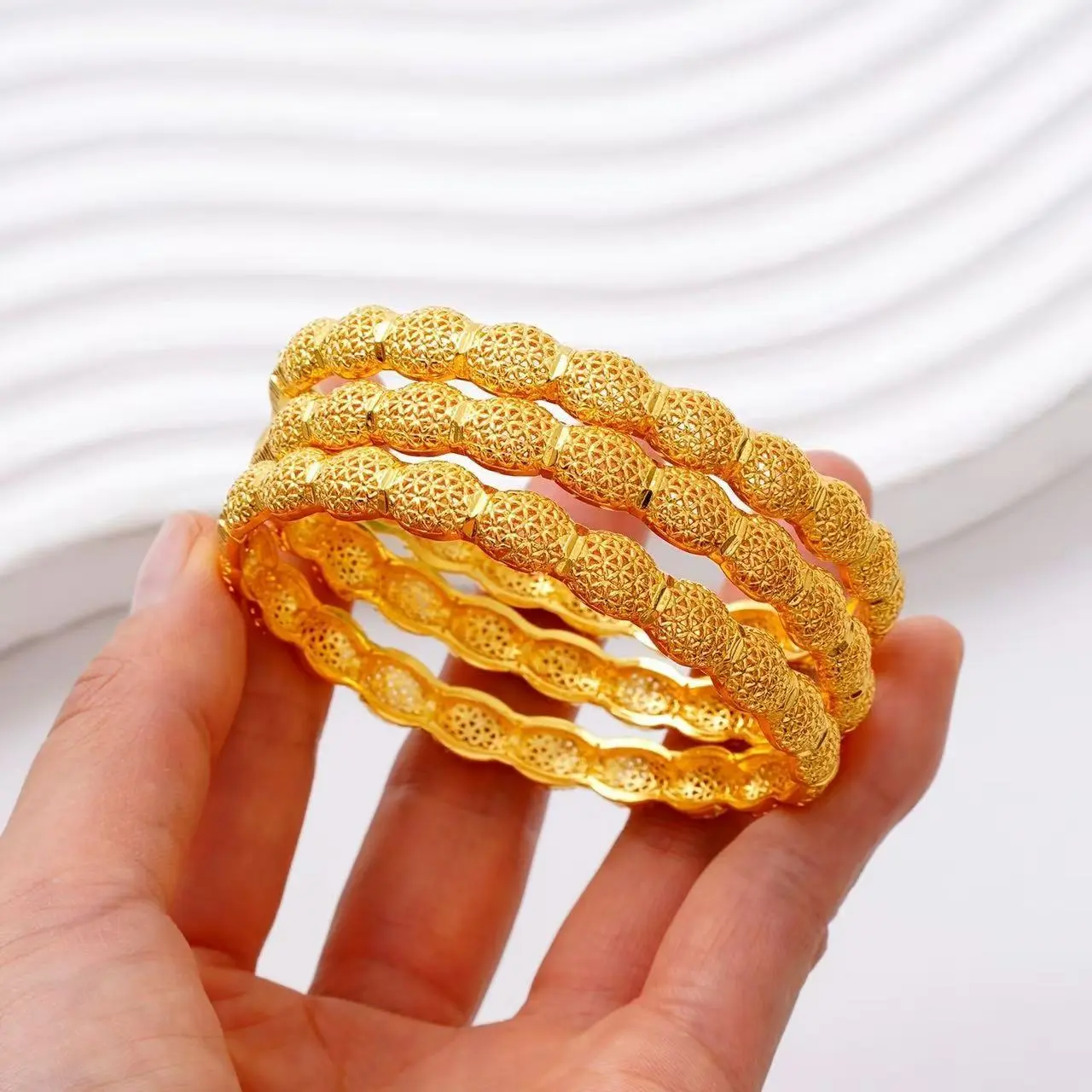 4pcs Women's Gold-Plated Copper Vintage Filigree Wave Open Bangle - Adjustable Costume Jewelry Accessory for Bracelet Stacking Enthusiasts, Stackable Bracelets