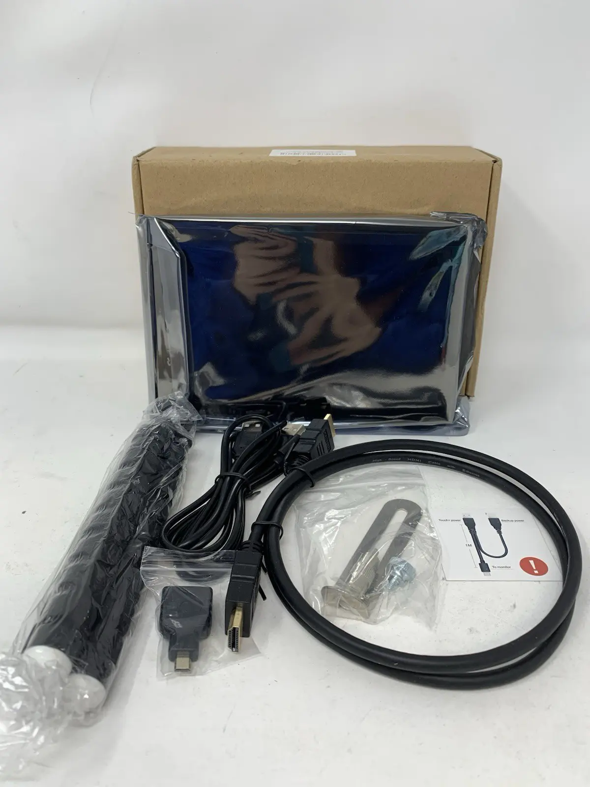 Vindija 7" IPS Raspberry Pi Screen 1024X600 HDMI Monitor with Tripod LCD Screen