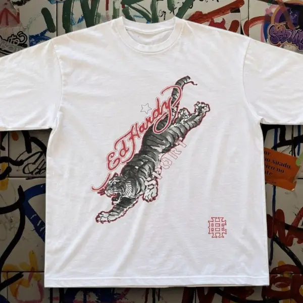 Vintage 2000s Tiger Graphic Tee White Y2K Unisex Gildan, Y2k T-shirt, Gifts For Him, Gifts For Her, Vintage Graphic Tee, Unisex Vintage Graphic Tees Gothic Grunge Y2k Emo Scene Amity Affliction Style Clothes Men Women Streetwear
