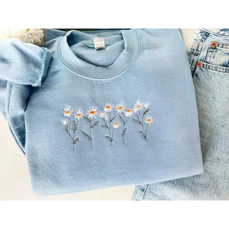 Daisy Embroidered Sweatshirt, Flower Sweatshirt, Gift For Her/Bestfriend, Floral Crewneck, Cute Embroidered Shirt, Embroidered Wildflower