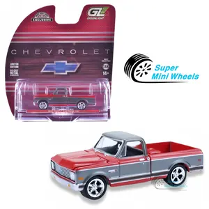 Greenlight 1:64 1972 Chevrolet Cheyenne C10 Short Bed – Red with Grey #30547