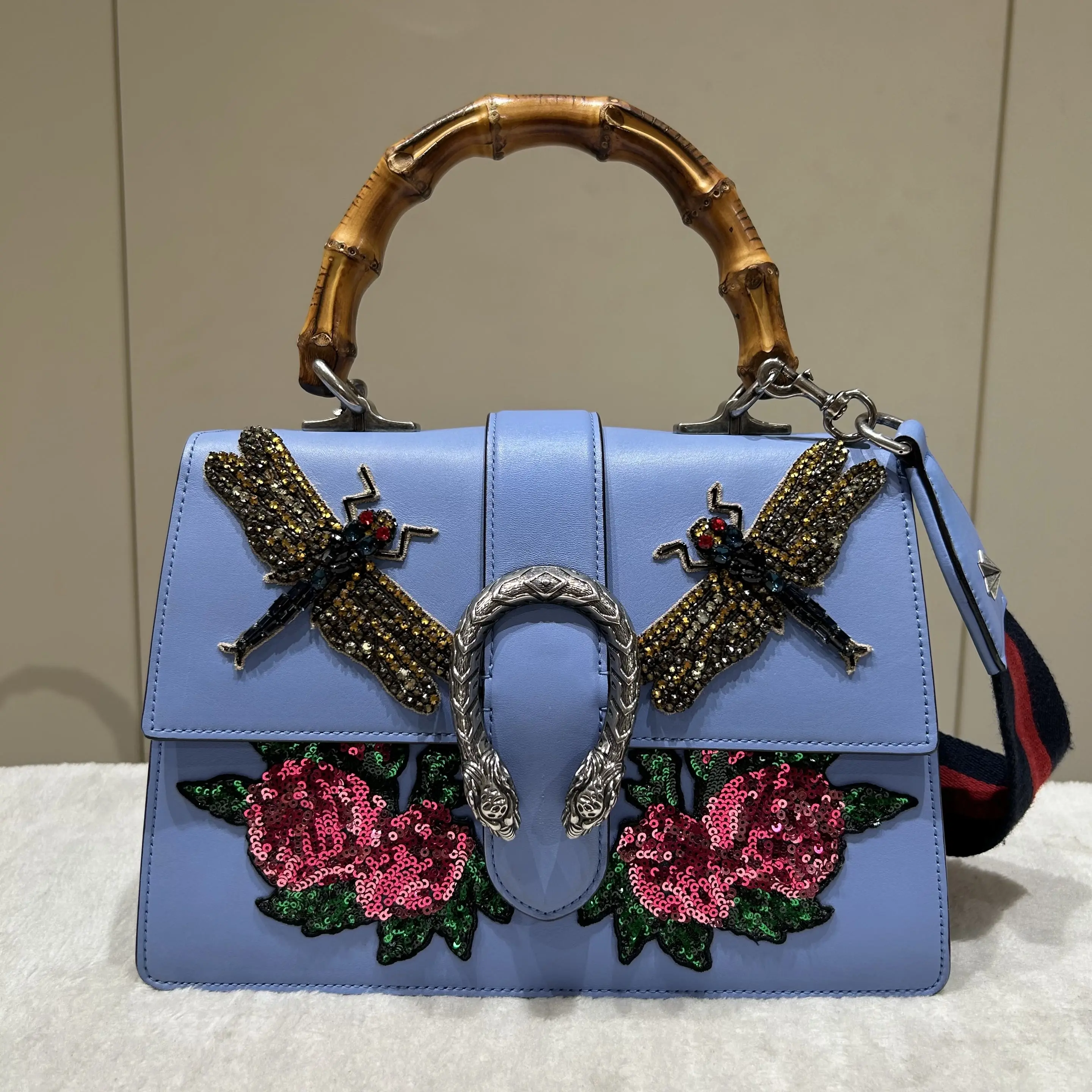 Pre-owned GUCCI leather Crossbody bags Dionysus Embroidered Floral Bamboo Top Handle Bag in Blue 20459396 SH