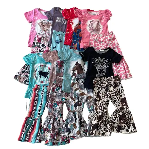 Girls Western Clothing Set, 2-Piece Spring Kids Outfit with Cotton Blend Long Sleeve Top and Cow Print Bell Bottom Pants, Kids Clothing Girls, Graphic Print Set, Clothes Sets, Outfits Set