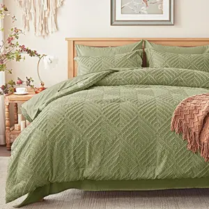 Queen Comforter Set 7 pieces, Army Green Tufted Bed in a Bag with Comforter and Sheets, All Season Boho Bedding Sets with 1 Comforter, 2 Pillow Shams, 2 Pillowcases, 1 Flat Sheet, 1 Fitted Sheet