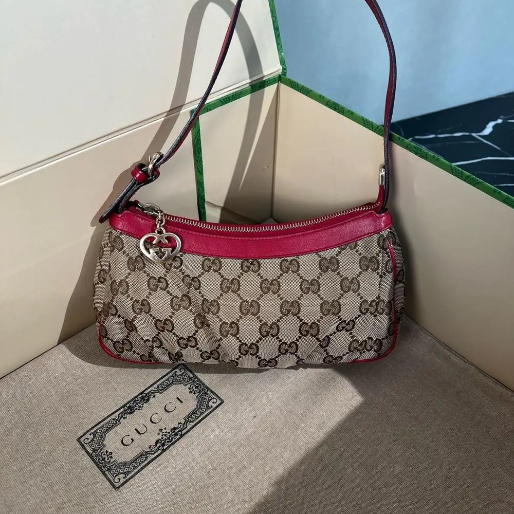 Pre-owned GUCCI Canvas Shoulder Bags 7.8'' R2379 Shoulder Bag C8355591817 0227 T1 Chloe