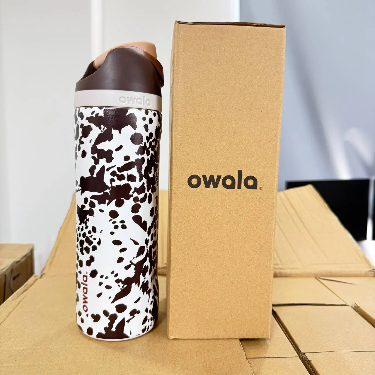 [Hot Deal] Owala Cowgirl Core 24oz Freesip Tumbler, 24-hour insulation, suitable for daily use, gift for her, special edition