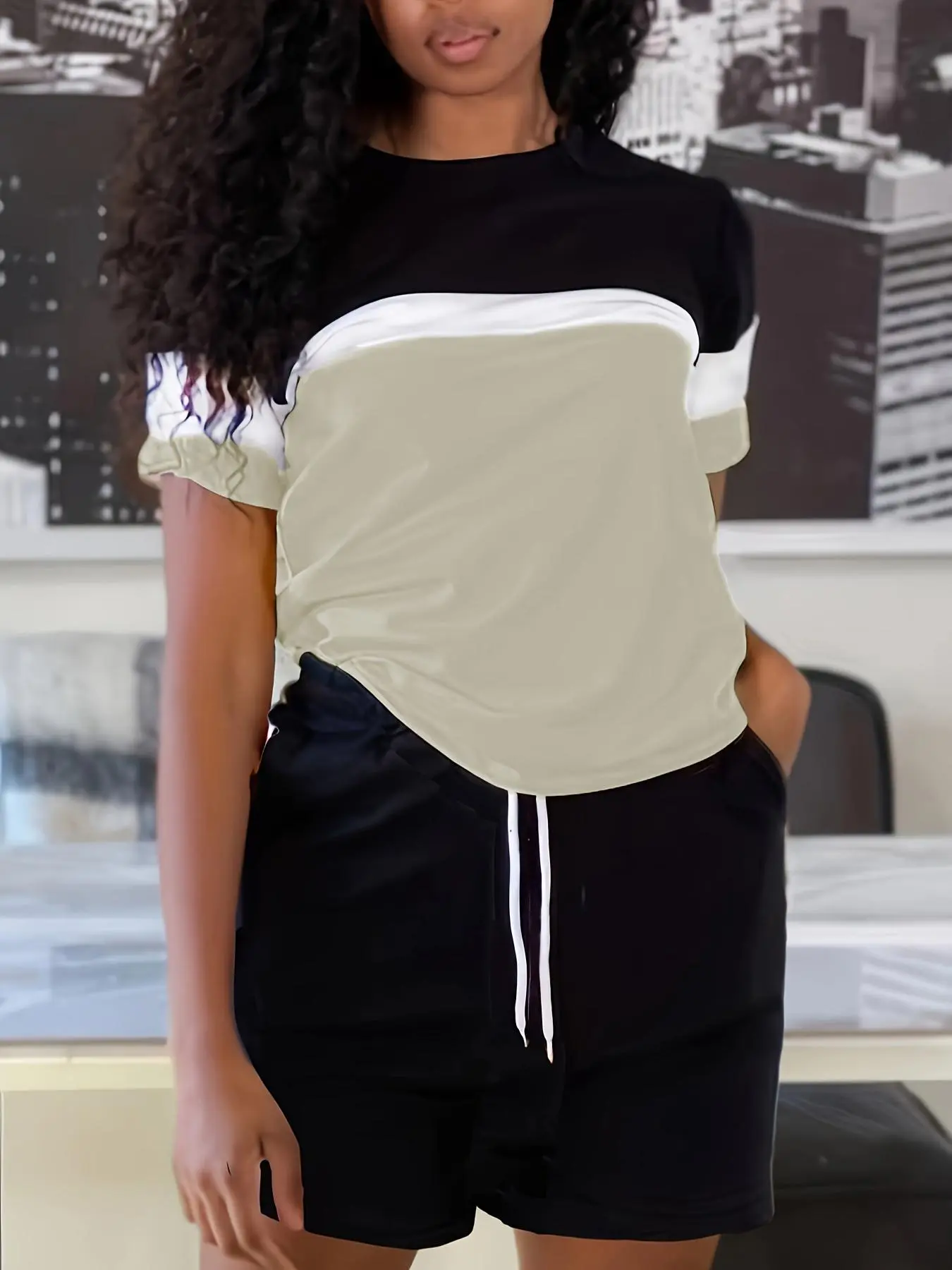 【Plus Size】 Two-piece Set Colorblock Print Short Sleeve Tee & Shorts, Casual Round Neck T-shirt & Shorts, Women's Summer Clothes for Daily Wear, Streetwear Set, Shorts Outfit Set, Womenswear