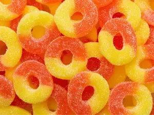 Non-GMO Chewy Peach-Flavor Gummy Rings, Sweet Chewy Fruit Candies, Full Bag of Non-GMO Gummies Snacks, Edible Gummy, Soft
