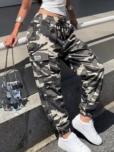 Women’s high-waisted drawstring camouflage cargo pants casual multi-pocket jogging running pants with a street-style long length; comfortable, loose camouflage athletic pants suitable for everyday wear. Womenswear