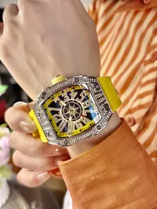Business Casual Men's Watch, Stylish Watch, Full Diamond Barrel Shape, Starry Dial, Compass Scale, Strap, Luxury Analog Quartz Watch