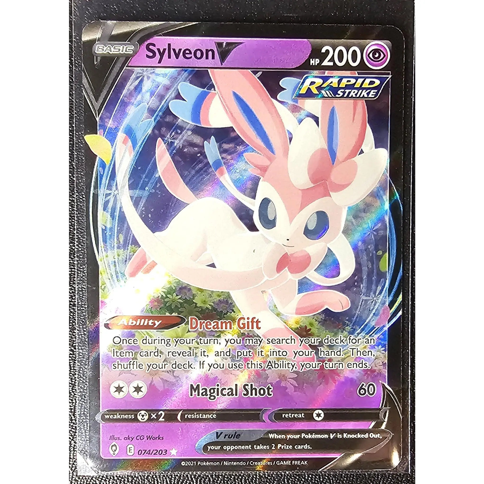 Sylveon V – 074/203 – Rapid Strike – NM